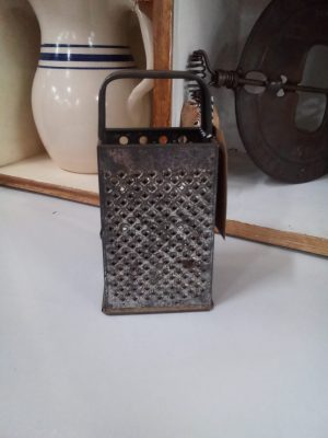 Hand Box Cheese Grater