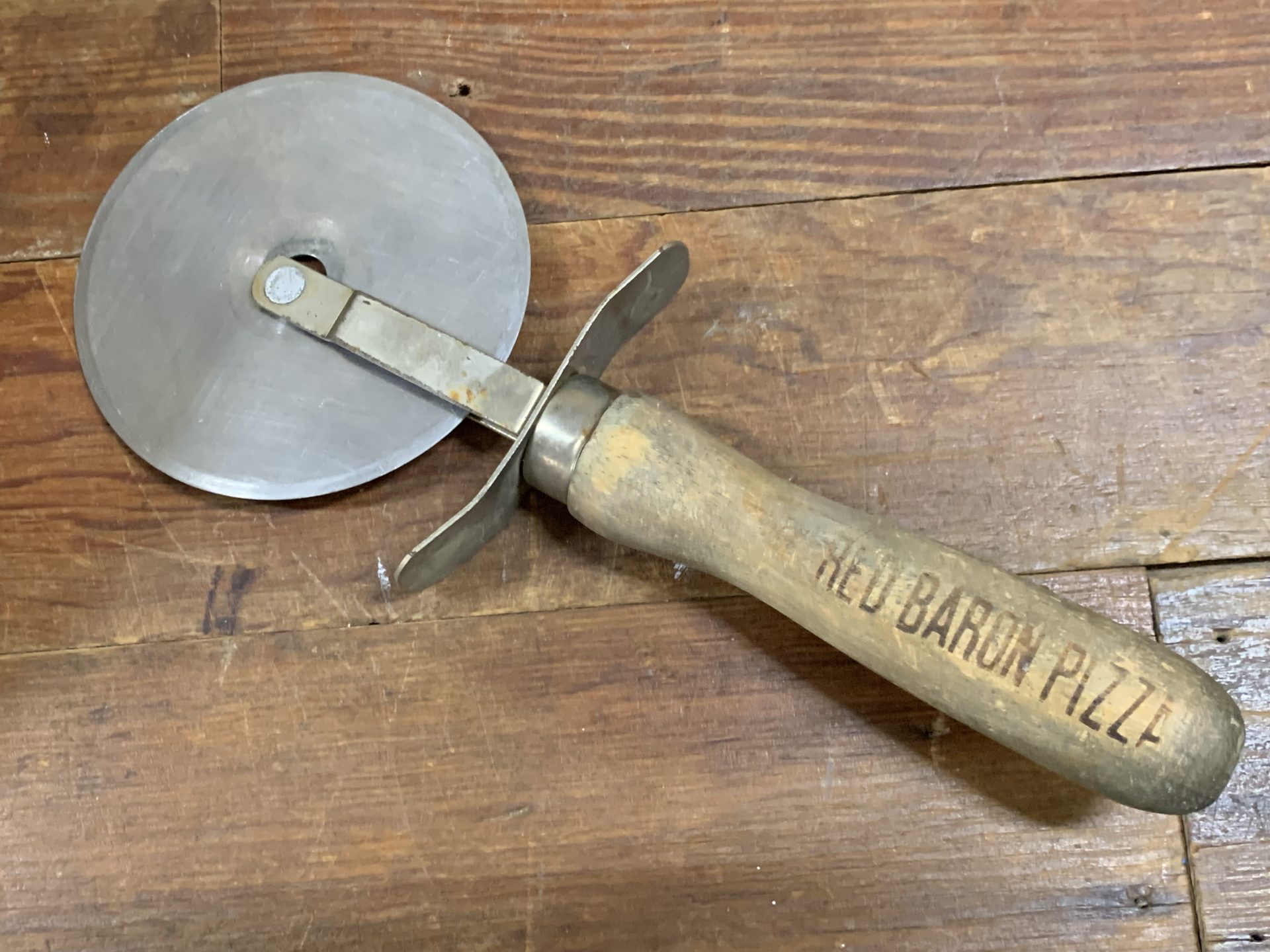 The Baron Pizza Cutter - Picker Place
