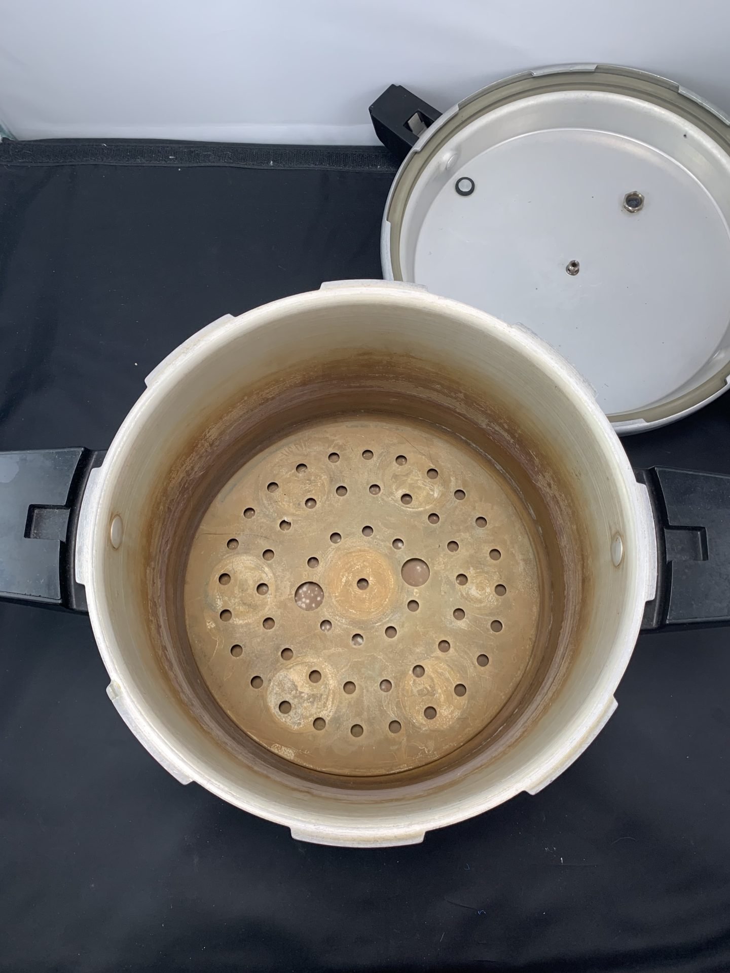 Mirro Matic Pressure Cooker - Picker Place