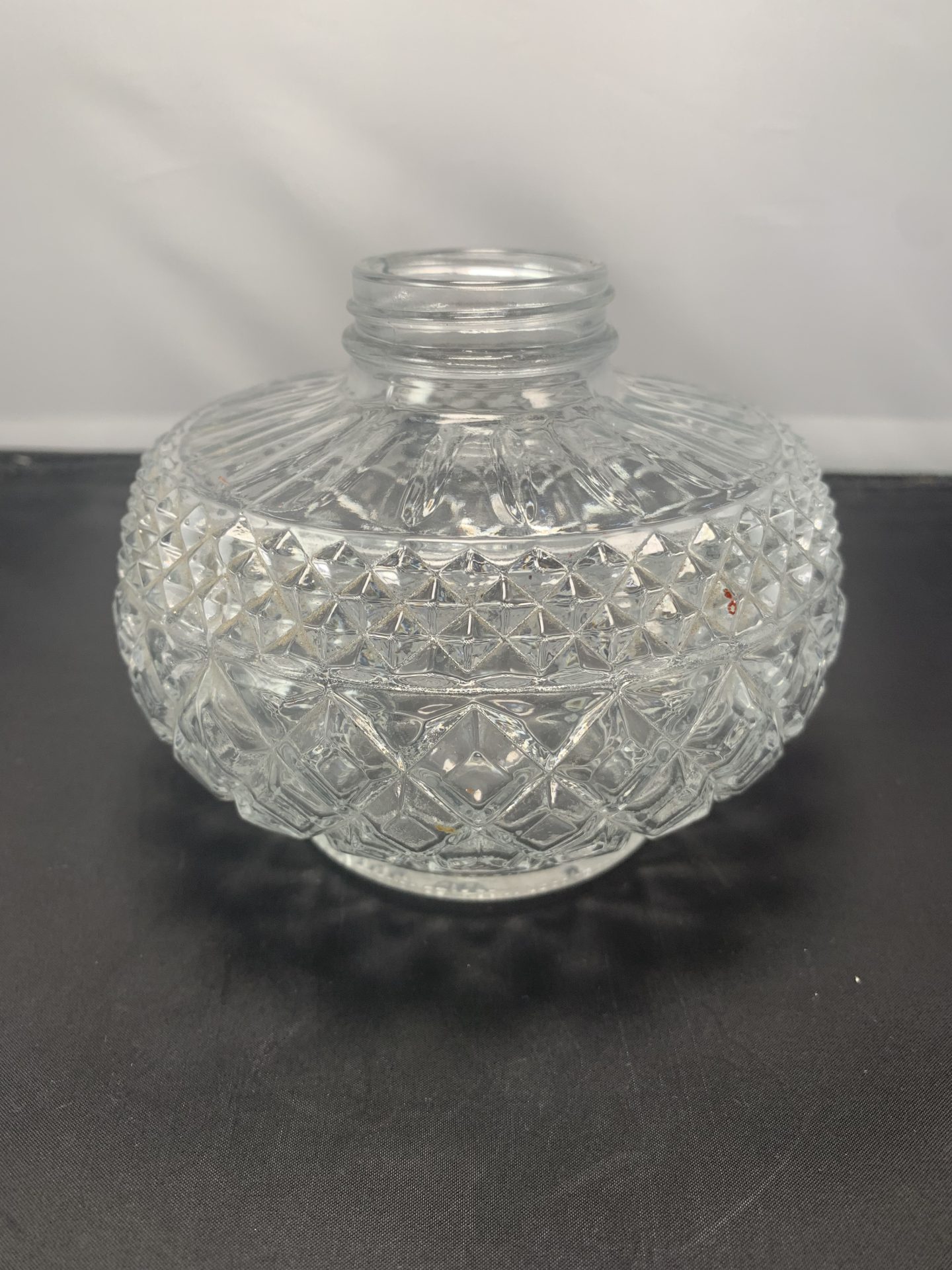 Oil Lamp Reservoir Picker Place