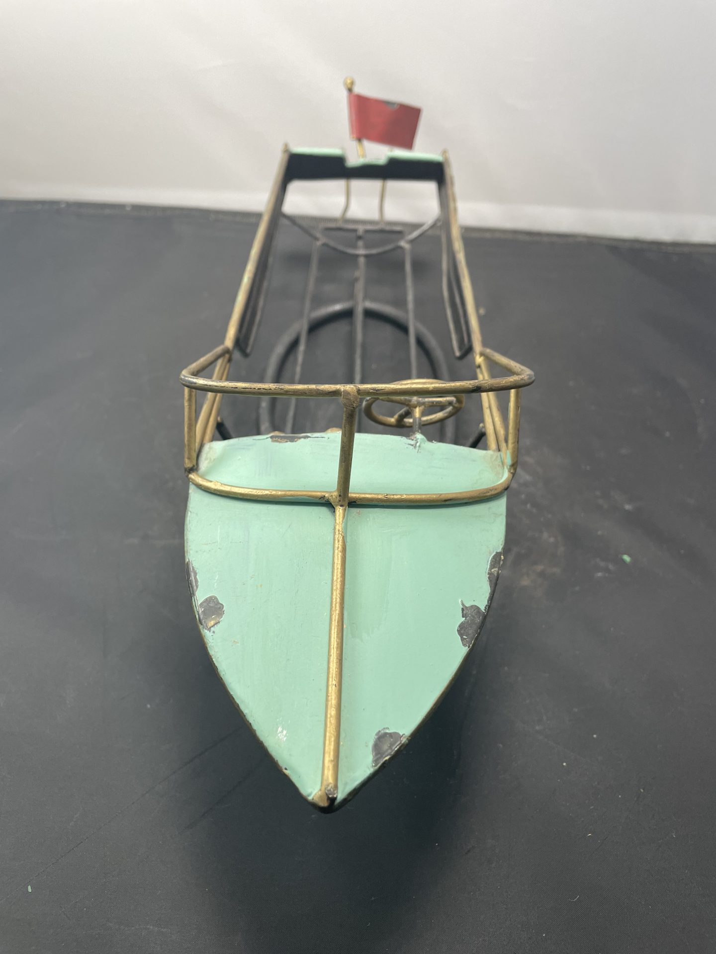 Metal Boat Shaped w/Wine Bottle Holder Picker Place