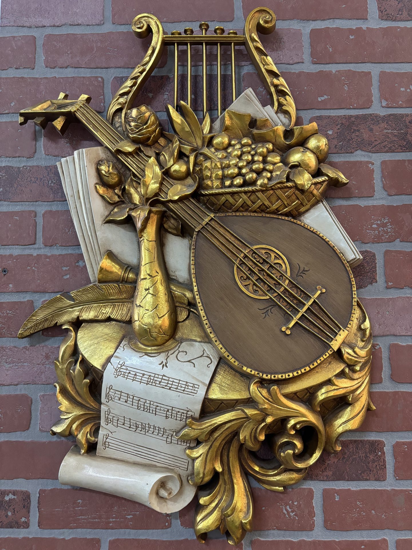 Vintage Syroco Wall Plaque - Picker Place