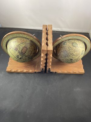 Old World Style Globe Bookends @DFW