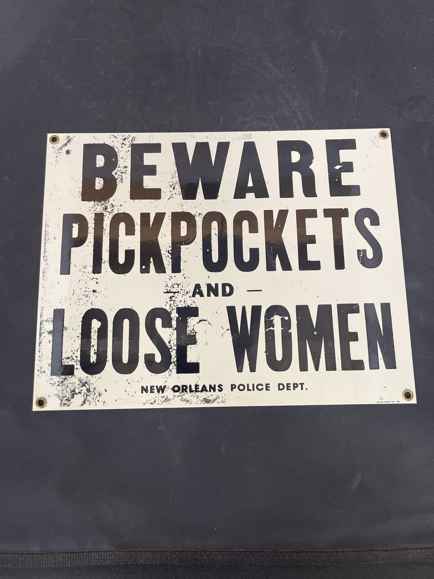 Sign Pickers Rusty Look Pickpockets Sign - Picker Place