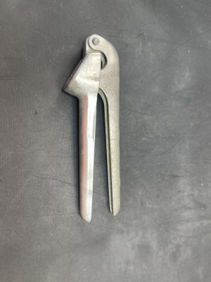 Cast Aluminum Garlic Press